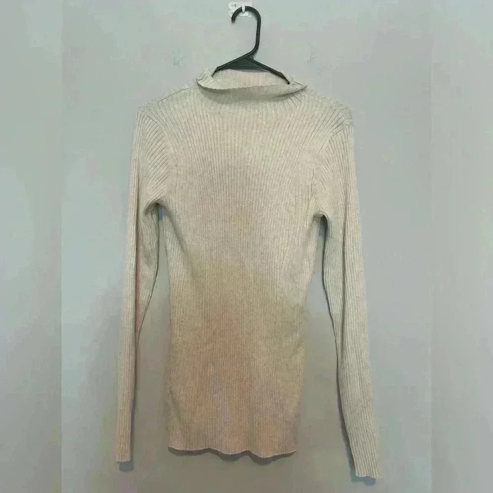 Athleta Fitted Sweater Women's M White Turtleneck Sweater Knit Stretchable